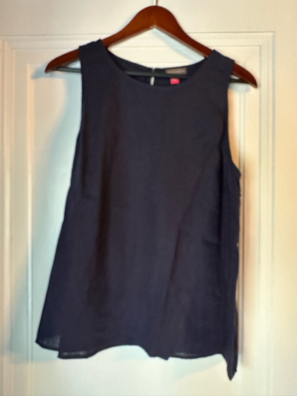 Vince Camuto Navy Sleeveless Round-Neck Tank